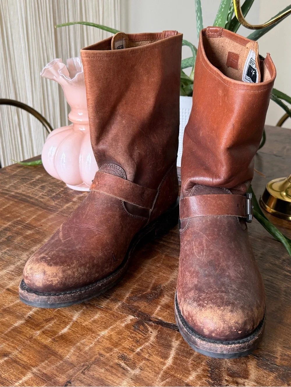 Frye Stonewashed Cognac Ombré Distressed Leather Moto Engineer Boots 8.5 - Picture 11 of 16